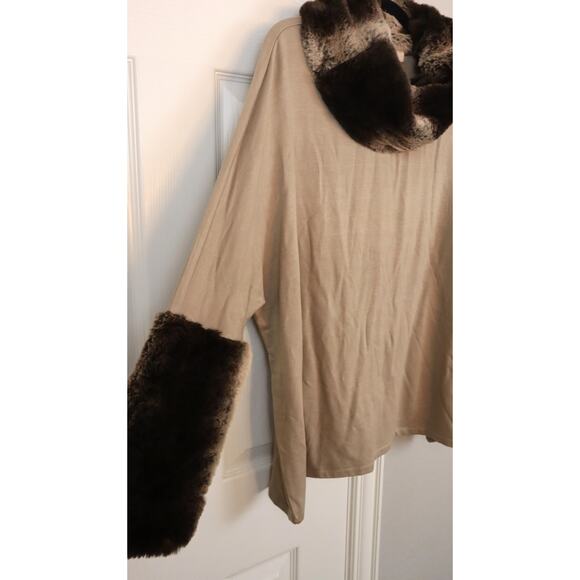 Philosophy Beige Brown Faux Fur Collar Cuff Long Sleeve Sweater Top Oversized S - Picture 3 of 8